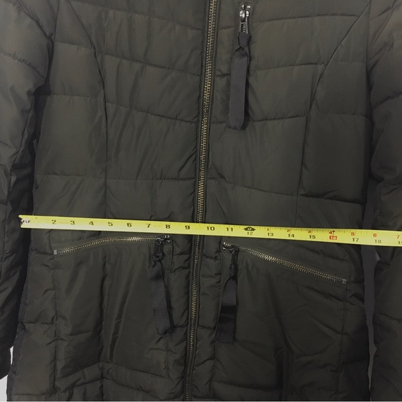 Guess women’s olive green hooded coat. Size medium. - Picture 11 of 16